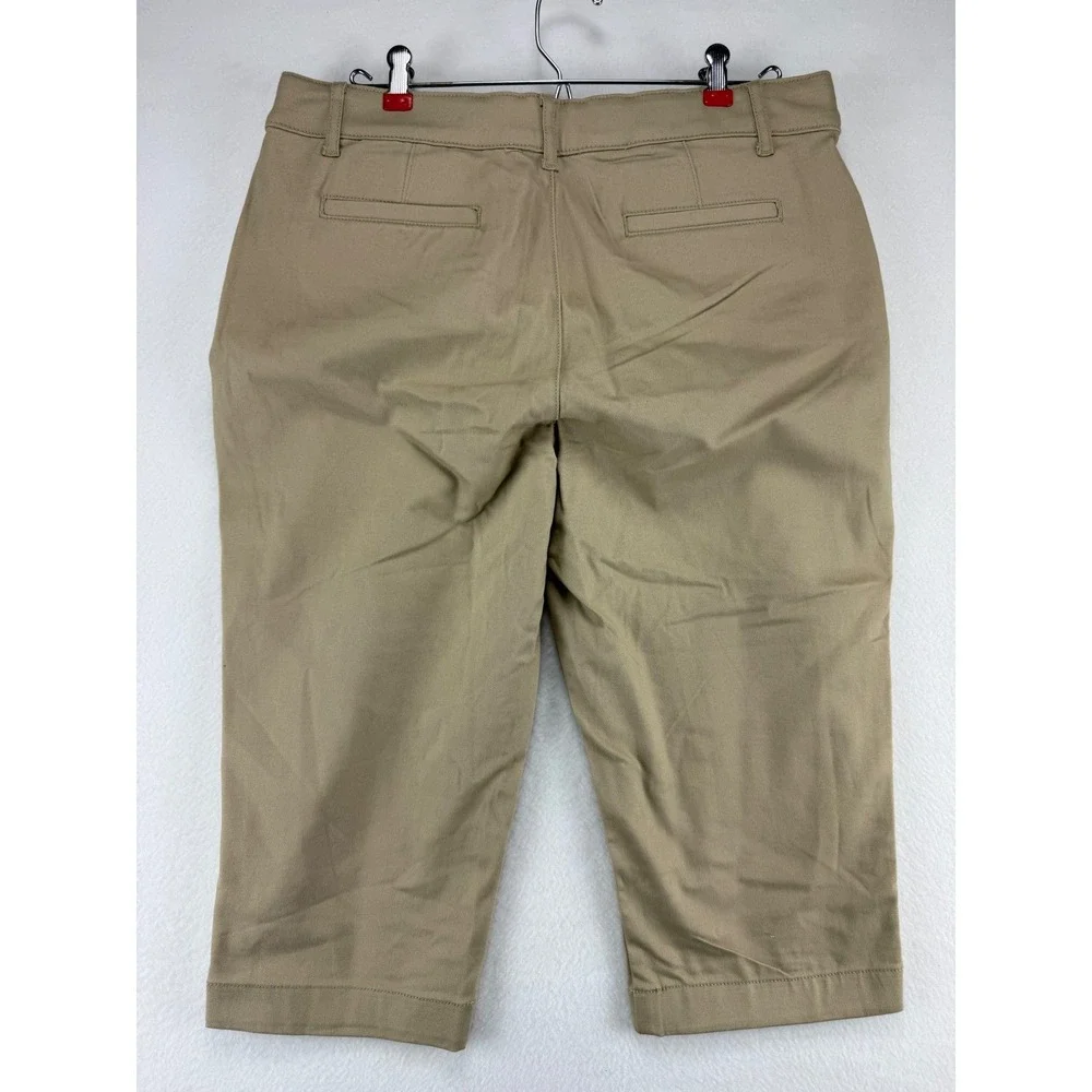 St. John's Bay Capri Pants Womens 10P Petite Tan‎ Khaki Mid Rise NWT